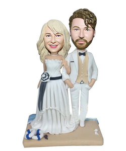 Custom Wedding Cake Toppers Bobbleheads As Wedding Gifts For Beach Lovers - Abobblehead.com