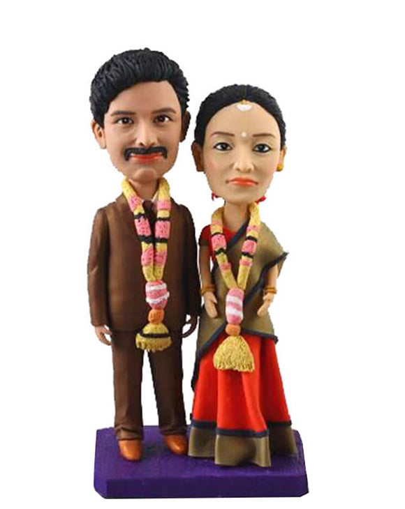 Custom Sari Bobblehead Wedding Toppers, Personalized Couple Bobbleheads India - Abobblehead.com